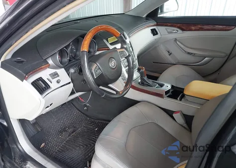 2011 Cadillac Cts Performance z USA, uszkodzony, nr VIN 1G6DJ5EY1B0128697